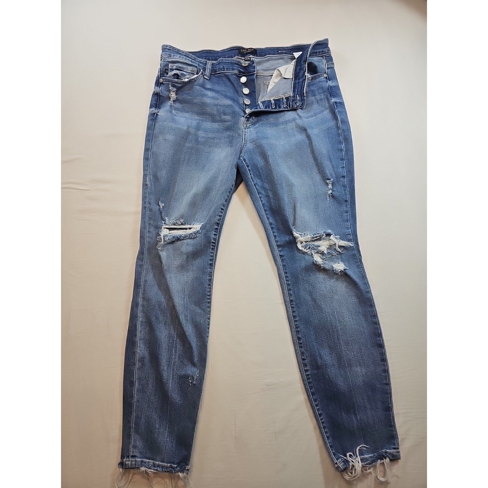 Judy Blue Jeans Boyfriend Fit Women's 15/32 Distressed Stretch